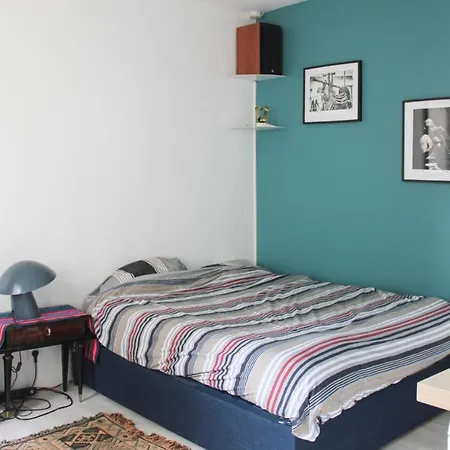 Charming Studio In The 8eme Apartamento